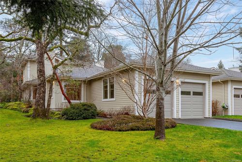 53-850 Parklands Dr, Esquimalt, BC, V9A7L9 | Card Image