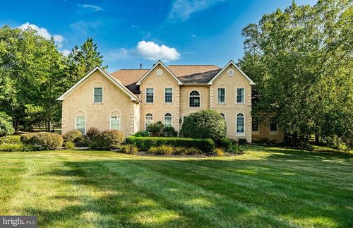 19 Founders Way, Downingtown, PA, 19335-4520 | Card Image