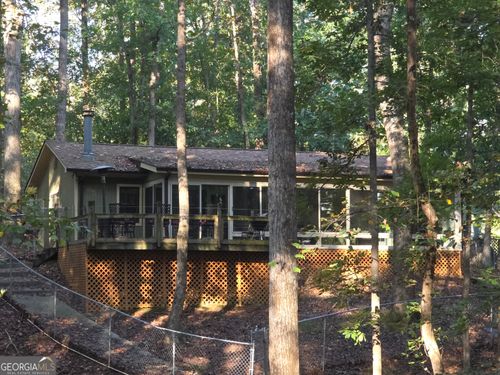 570 Greenleaf Dr, Lavonia, GA, 30553-2124 | Card Image