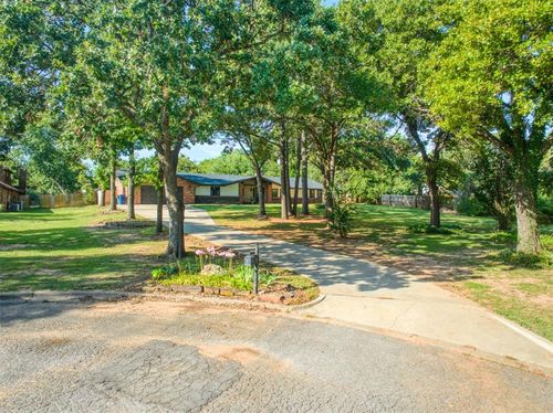 9 Dustin Circle, Shawnee, OK, 74804 | Card Image