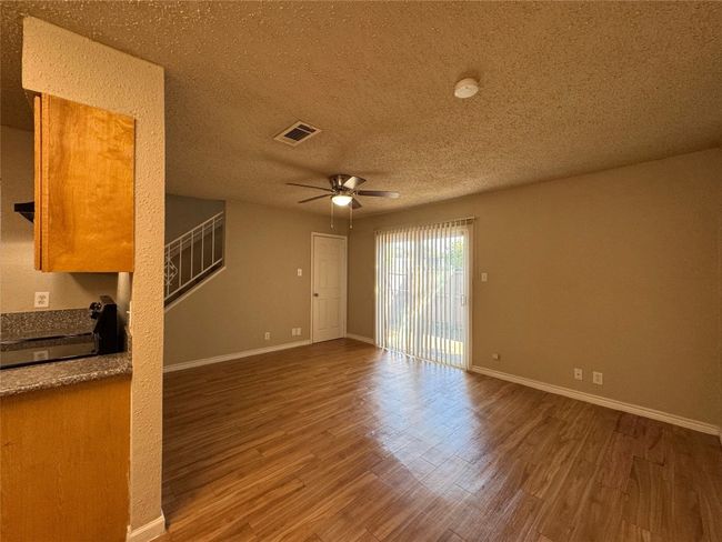 APT-101 - 4902 W Wind Trl, Home with 1 bedrooms, 2 bathrooms and 1 parking in Austin TX | Image 4