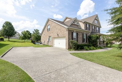 1025 Cantwell Pl, House other with 4 bedrooms, 3 bathrooms and 2 parking in Spring Hill TN | Image 2