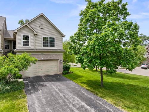 2822 Granite Ct, Crystal Lake, IL, 60012-2609 | Card Image