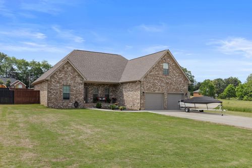 152 Oakview Cir, Killen, AL, 35645-6925 | Card Image