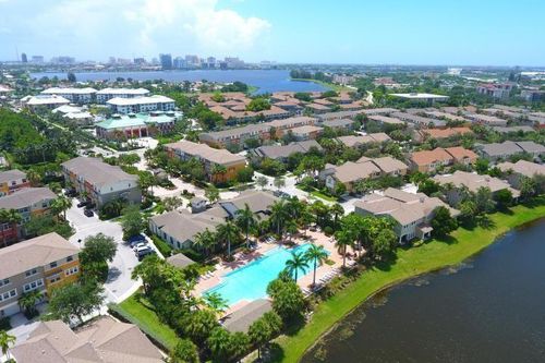 6-810 Marina Del Ray Ln, West Palm Beach, FL, 33401-8346 | Card Image