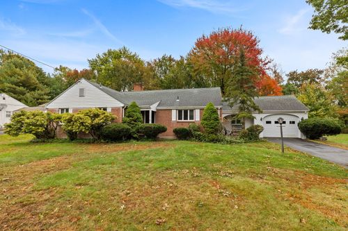 650 Maple St, Wethersfield, CT, 06109-3734 | Card Image