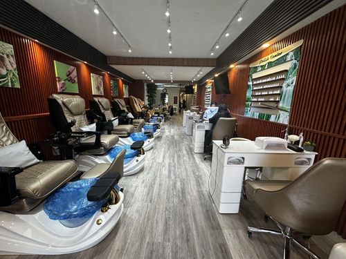 {{alt}} | Card Image