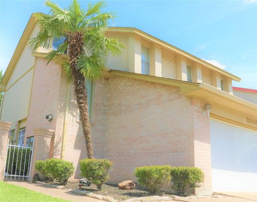8846 N Rylander Cir, Houston, TX, 77071-2824 | Card Image