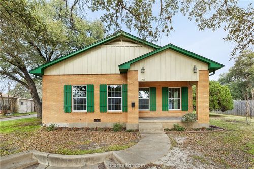 710 E 32nd St, Bryan, TX, 77803-4615 | Card Image