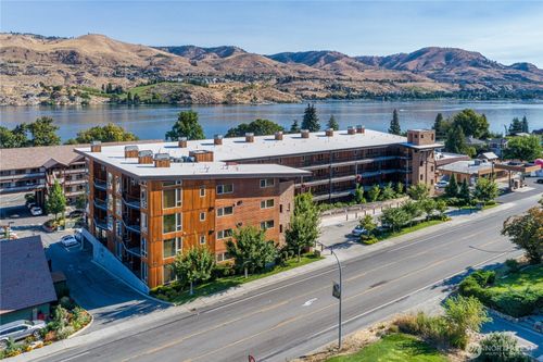 210-2220 W Woodin Ave, Chelan, WA, 98816-9310 | Card Image