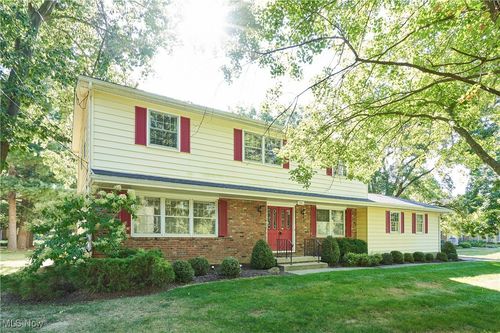 941 S Hametown Rd, Copley, OH, 44321-1543 | Card Image