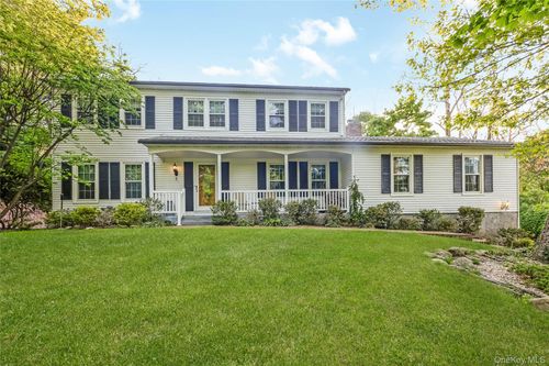 6 Green Knoll Court, Huntington, NY, 11768 | Card Image