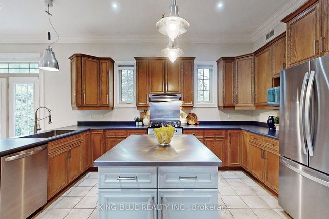 1630 Acorn Lane, House other with 6 bedrooms, 4 bathrooms and 8 parking in Pickering ON | Image 8