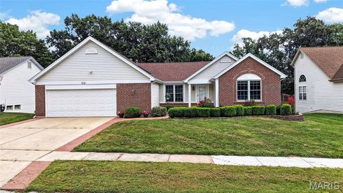 1420 Prospect Lakes Dr, Wentzville, MO, 63385-4903 | Card Image
