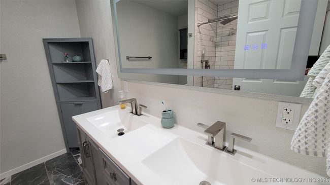 9725 County Road 3470, House other with 4 bedrooms, 3 bathrooms and null parking in Stratford OK | Image 43