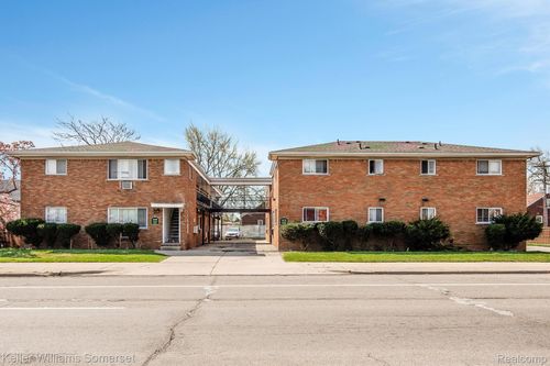 4470 E Outer Dr, Detroit, MI, 48234-3255 | Card Image