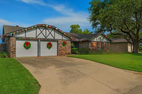 3105 Steeplechase Trl, Arlington, TX, 76016-2320 | Card Image