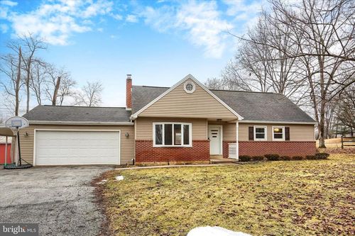 685 Knight Road, HARRISBURG, PA, 17111 | Card Image