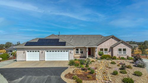 6434 Usher Dr, Valley Springs, CA, 95252-9195 | Card Image