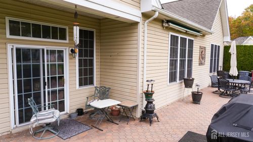 1 Belmont Ct, Freehold, NJ, 07728-9242 | Card Image