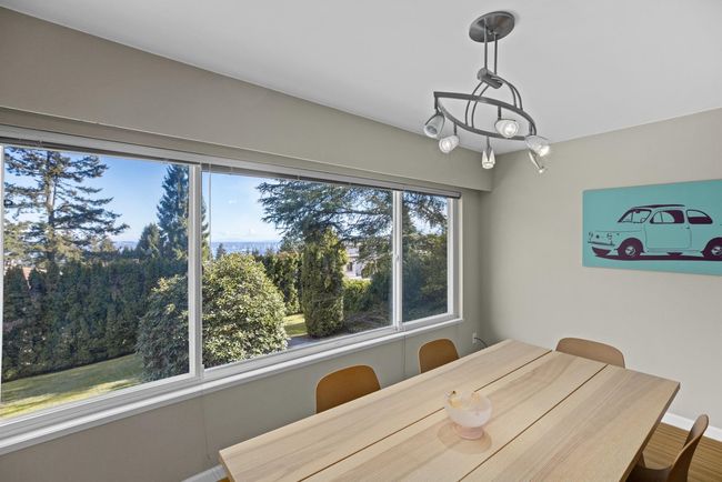 905 Greenwood Rd, House other with 4 bedrooms, 3 bathrooms and 4 parking in West Vancouver BC | Image 11