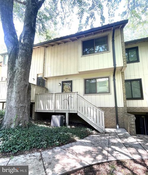 58-2661 Glengyle Dr, VIENNA, VA, 22181-5572 | Card Image