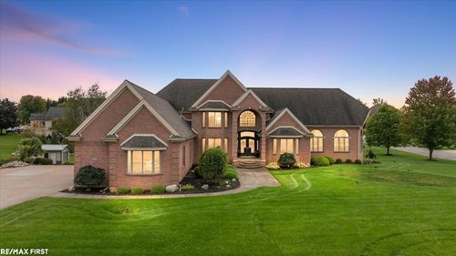 9450 Shyre Cir, Davison, MI, 48423-8625 | Card Image