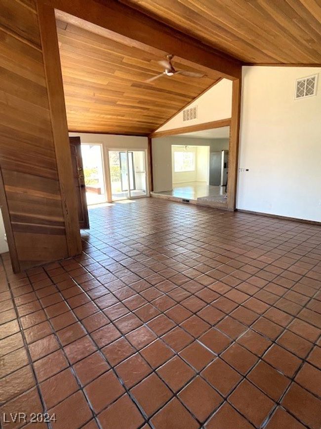 19 Crescent Dr, House other with 3 bedrooms, 3 bathrooms and null parking in Tonopah NV | Image 9