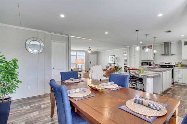 Dining area | Image 14
