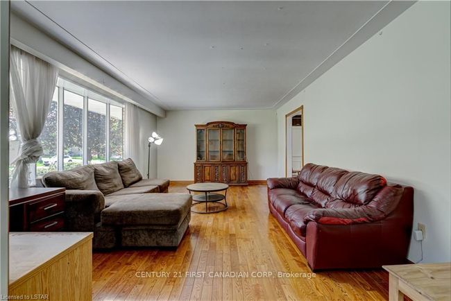 28 Redford Rd, House other with 4 bedrooms, 2 bathrooms and 6 parking in London ON | Image 16