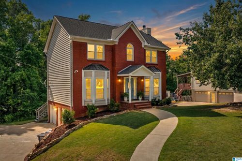 5032 Knoll View Cir, HOOVER, AL, 35244-8267 | Card Image
