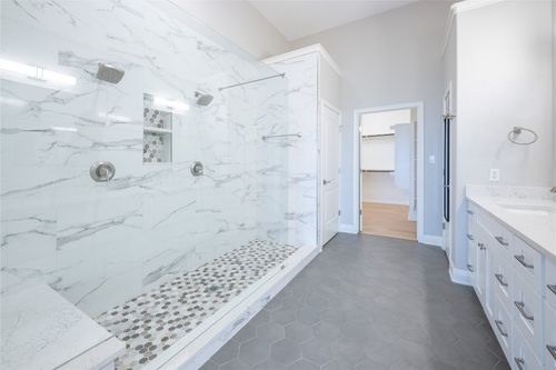 232 Sunrise Ridge Loop, Austin, TX, 78738-5616 | Card Image
