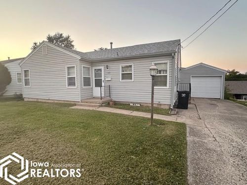 409 Grandview Ave, Ottumwa, IA, 52501-1316 | Card Image