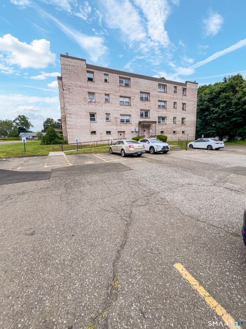 212-300 Meadowside Road, Milford, CT, 06460 | Card Image