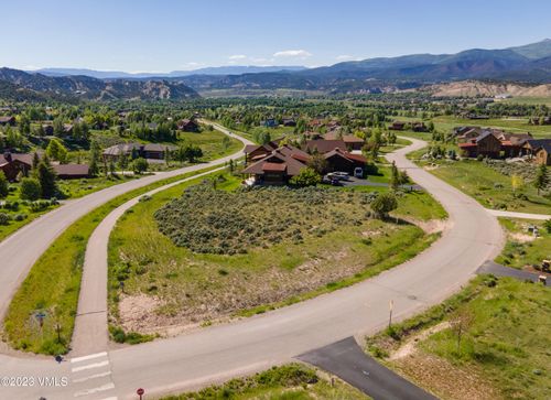 53 N Penstemon Ln, Eagle, CO, 81631-6393 | Card Image
