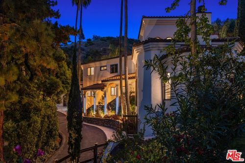 2468 Coldwater Canyon Dr, Beverly Hills, CA, 90210-1710 | Card Image