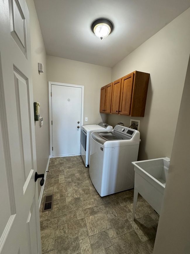 11614 Chesapeake Dr, House other with 3 bedrooms, 3 bathrooms and 2 parking in Plainfield IL | Image 16
