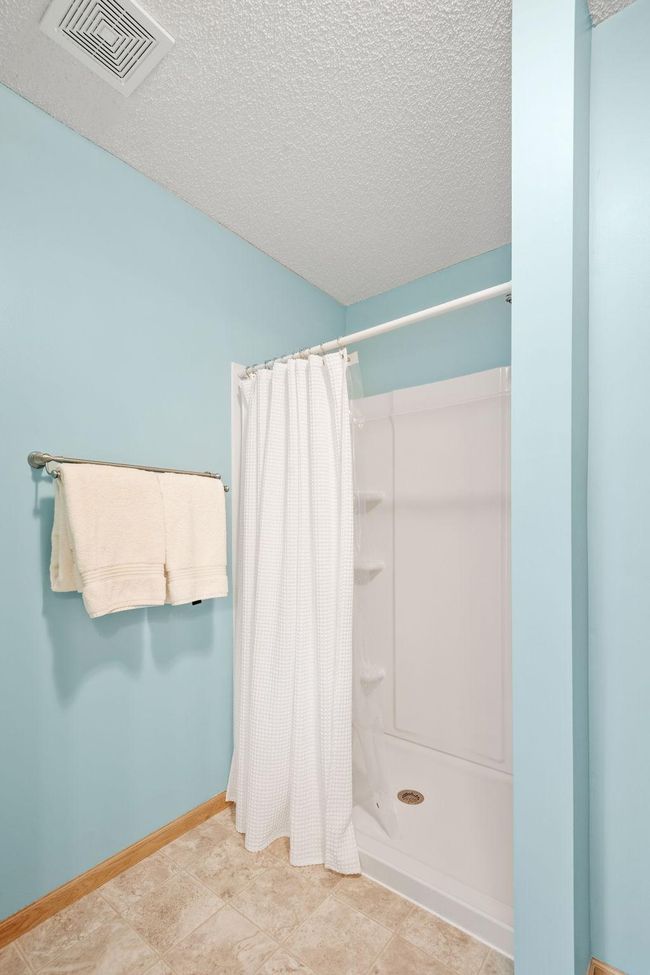 30-web-or-mls-11215 16th St NE-30.jpg | Image 22
