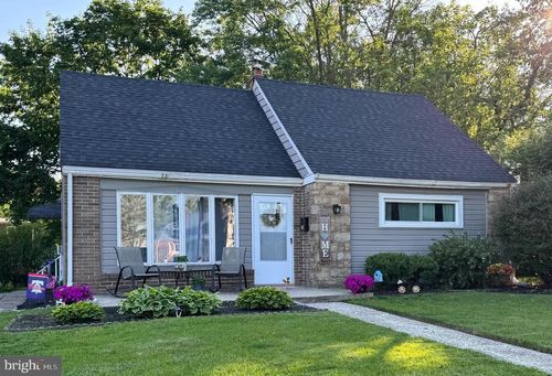 10 Park Dr, NORRISTOWN, PA, 19403-2944 | Card Image