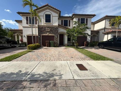 0-3393 W 90th St, HIALEAH, FL, 33018-2005 | Card Image