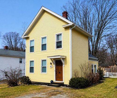 45 Maple St, Warren, MA, 01083-9744 | Card Image
