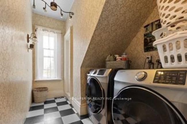220 Moira St W, House other with 4 bedrooms, 3 bathrooms and 8 parking in Belleville ON | Image 28