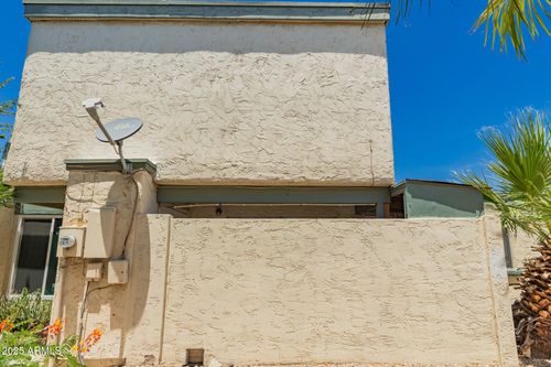 9011 N 52nd Ave, Glendale, AZ, 85302-4203 | Card Image