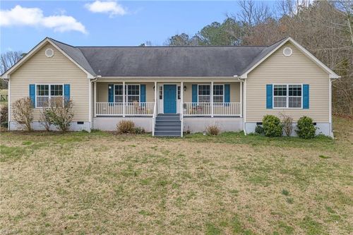 10095 Ivor Rd, Ivor, VA, 23866-3118 | Card Image