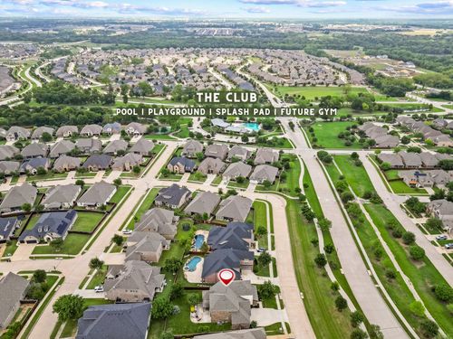908 Rock Falls Dr, McKinney, TX, 75071-3450 | Card Image