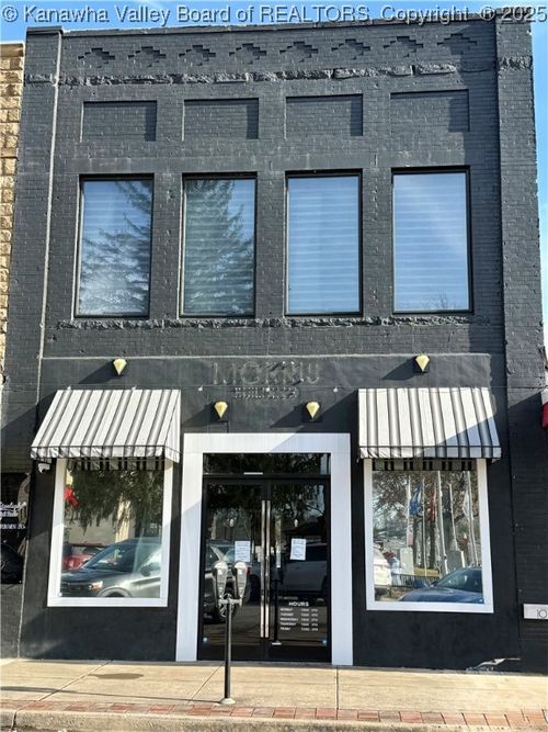 105 Court St N, Ripley, WV, 25271-1207 | Card Image