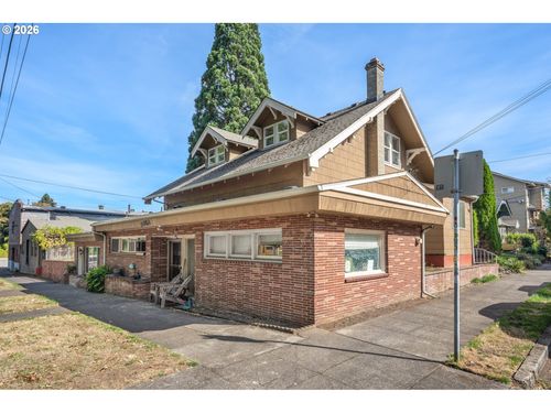906 Ne 24th Ave, Portland, OR, 97232 | Card Image