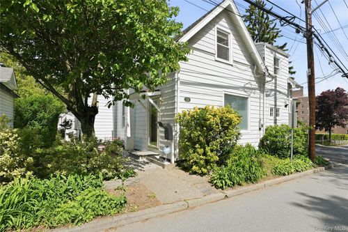 116 Carpenter Ave, Mount Kisco, NY, 10549-2405 | Card Image