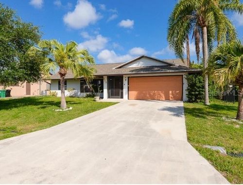 313 Se Wallace Ter, Port St. Lucie, FL, 34983-3726 | Card Image