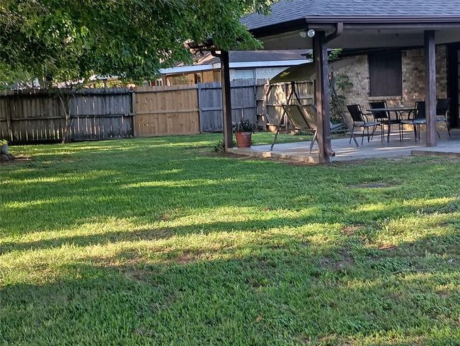 Expansive Back Yard! | Image 17